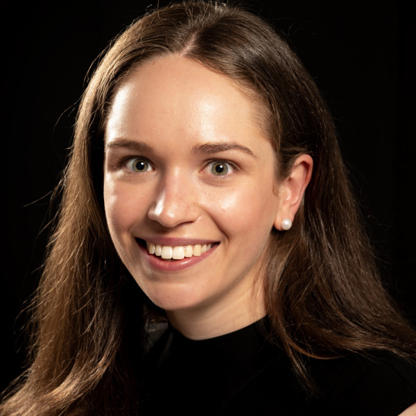 Grace McIntyre Headshot